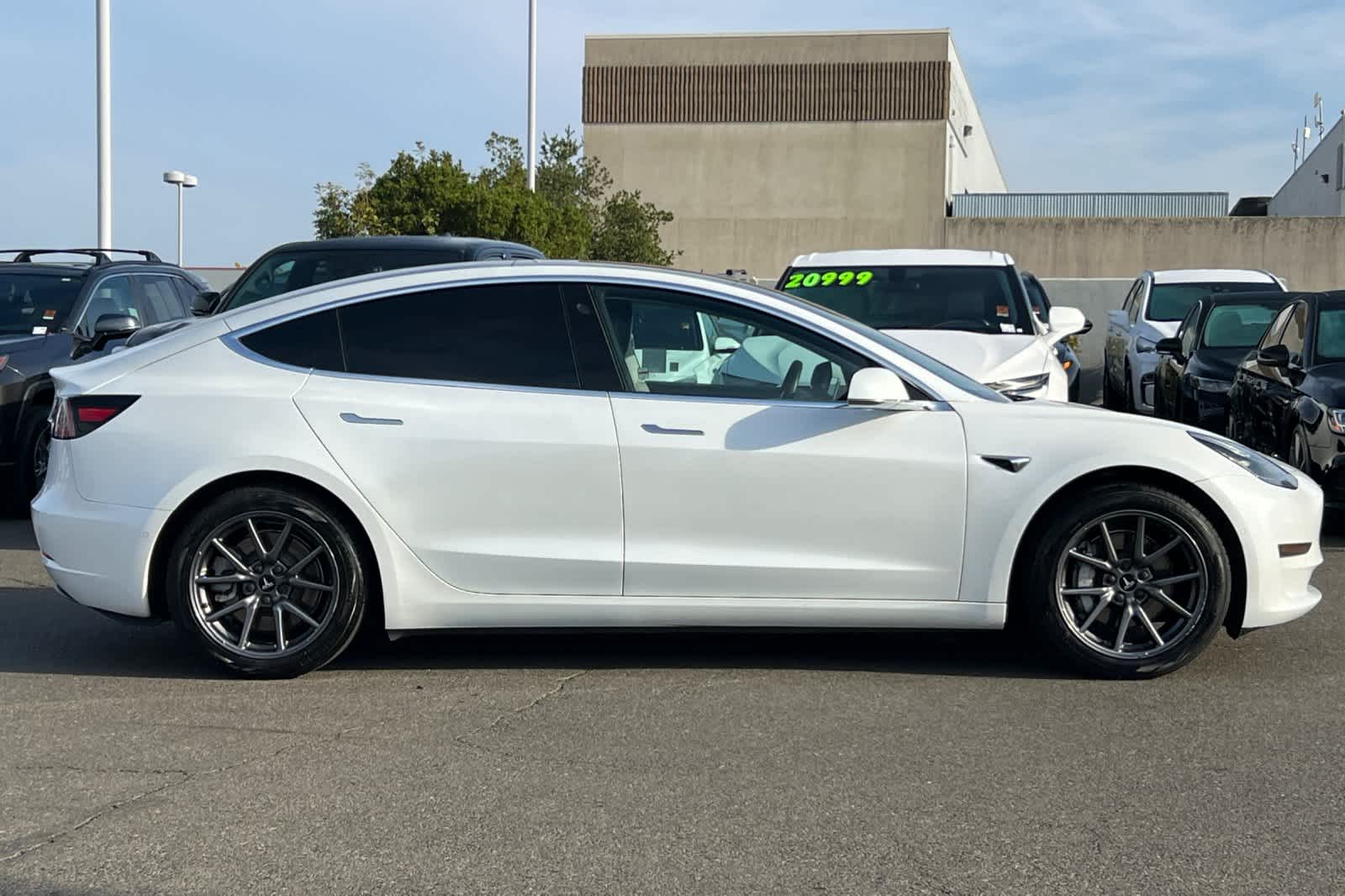 Thumbnail: 2020 Tesla Model 3 - 6