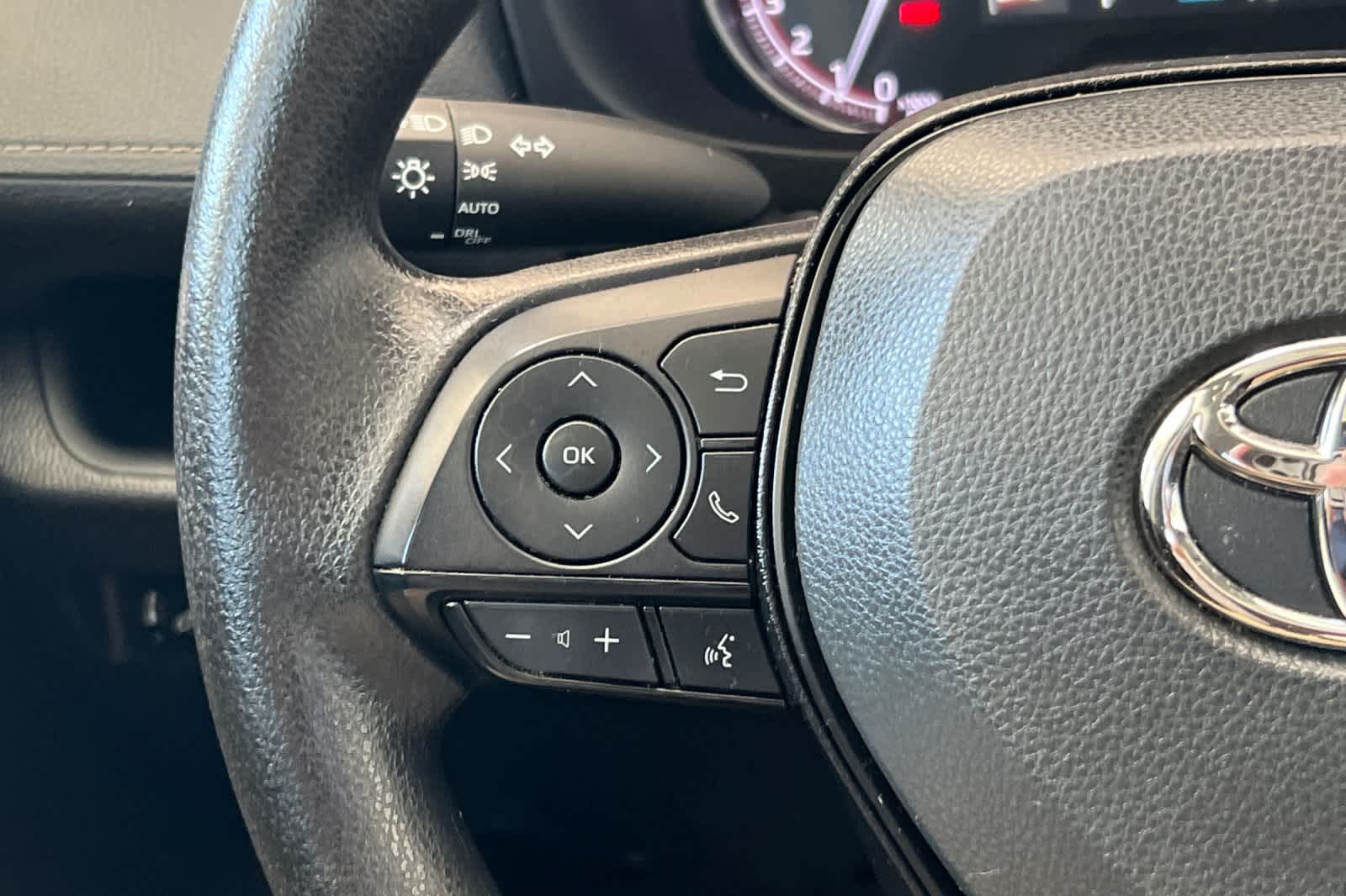 Thumbnail: 2025 Toyota RAV4 - 26
