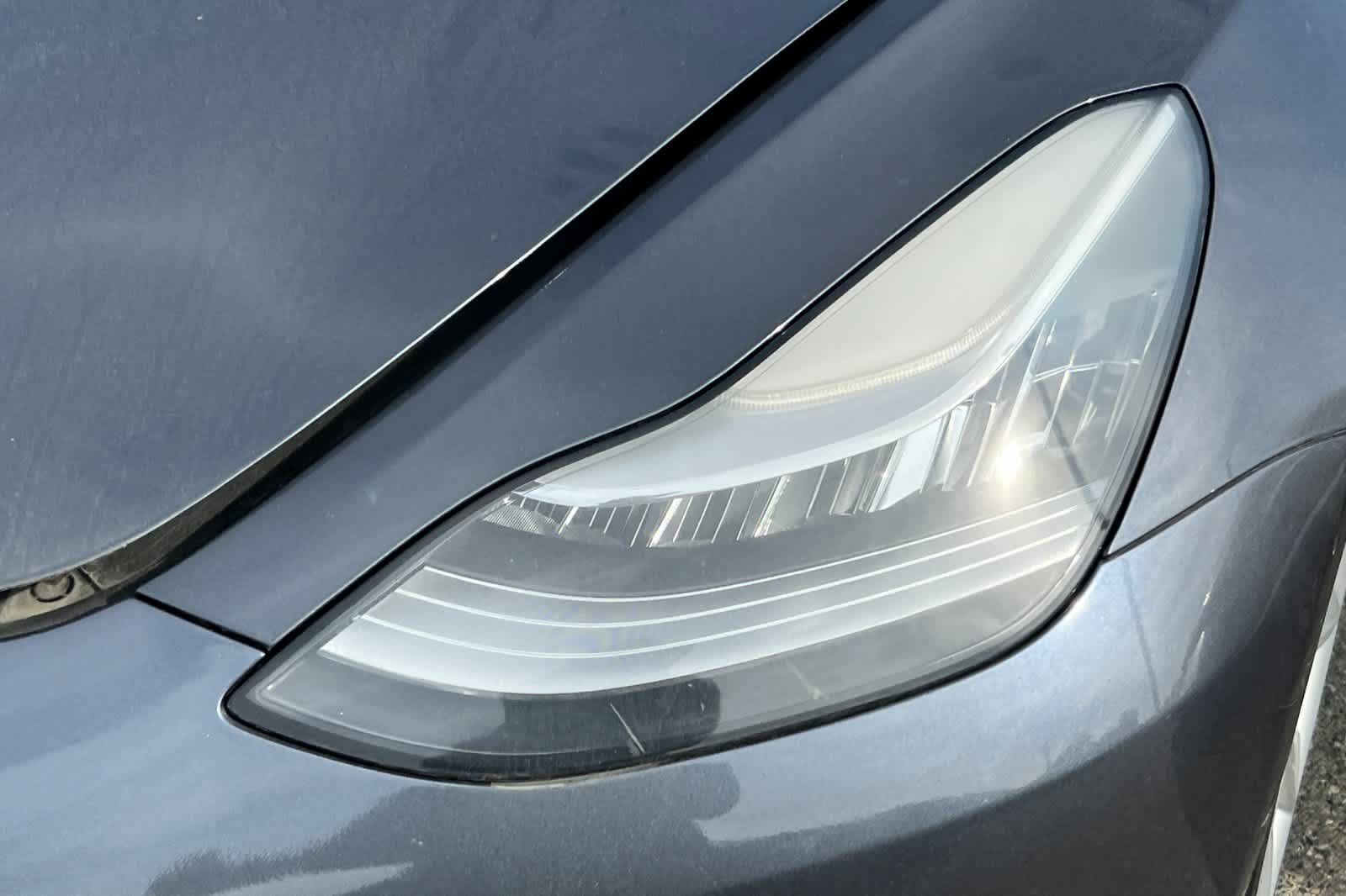 Thumbnail: 2019 Tesla Model 3 - 11