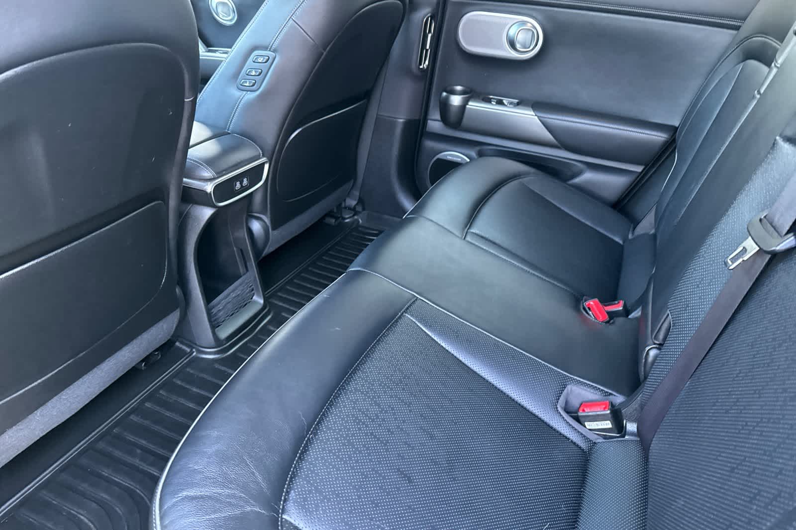 Thumbnail: 2023 Genesis GV60 - 4