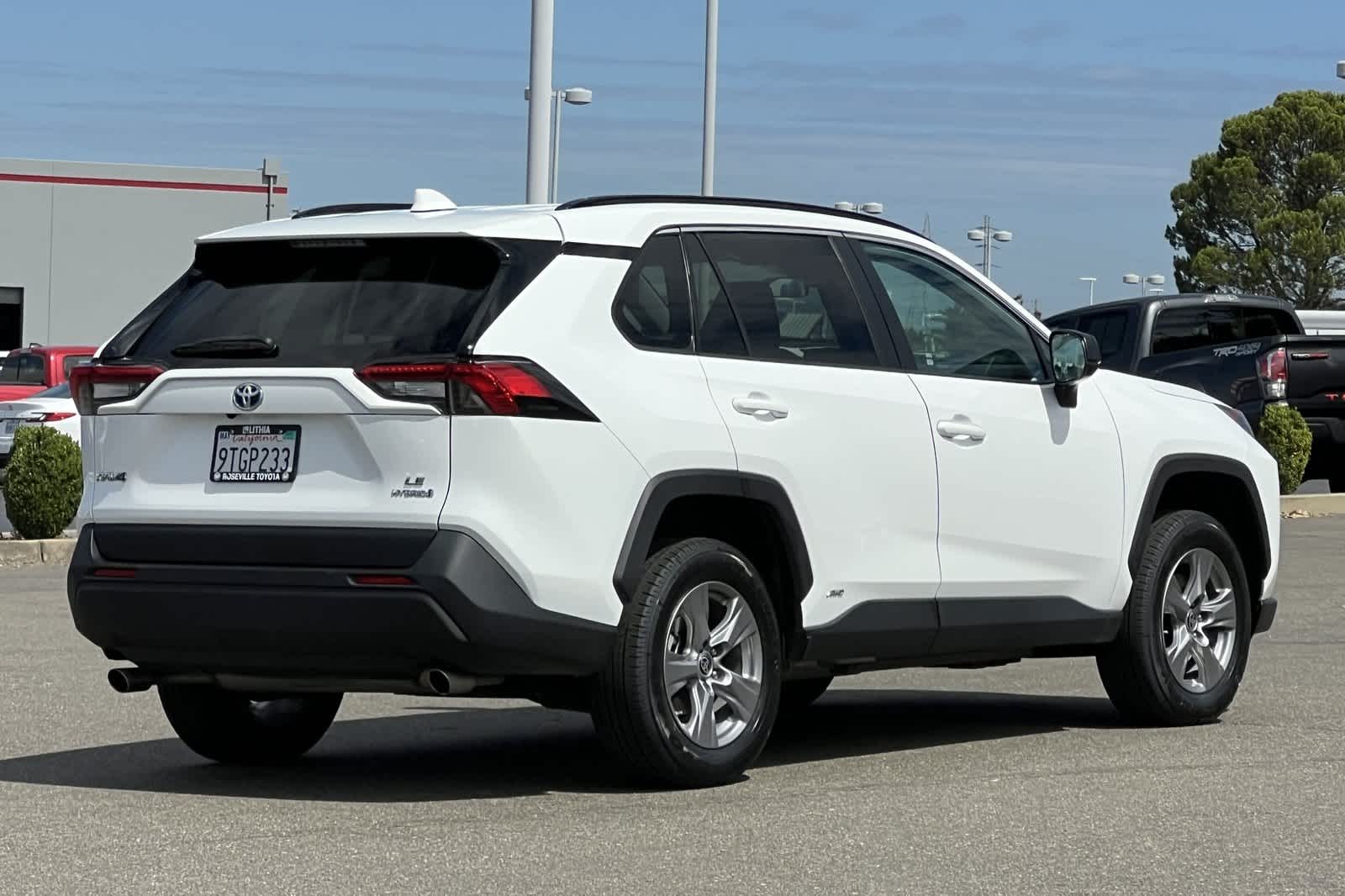 Thumbnail: 2022 Toyota RAV4 - 2