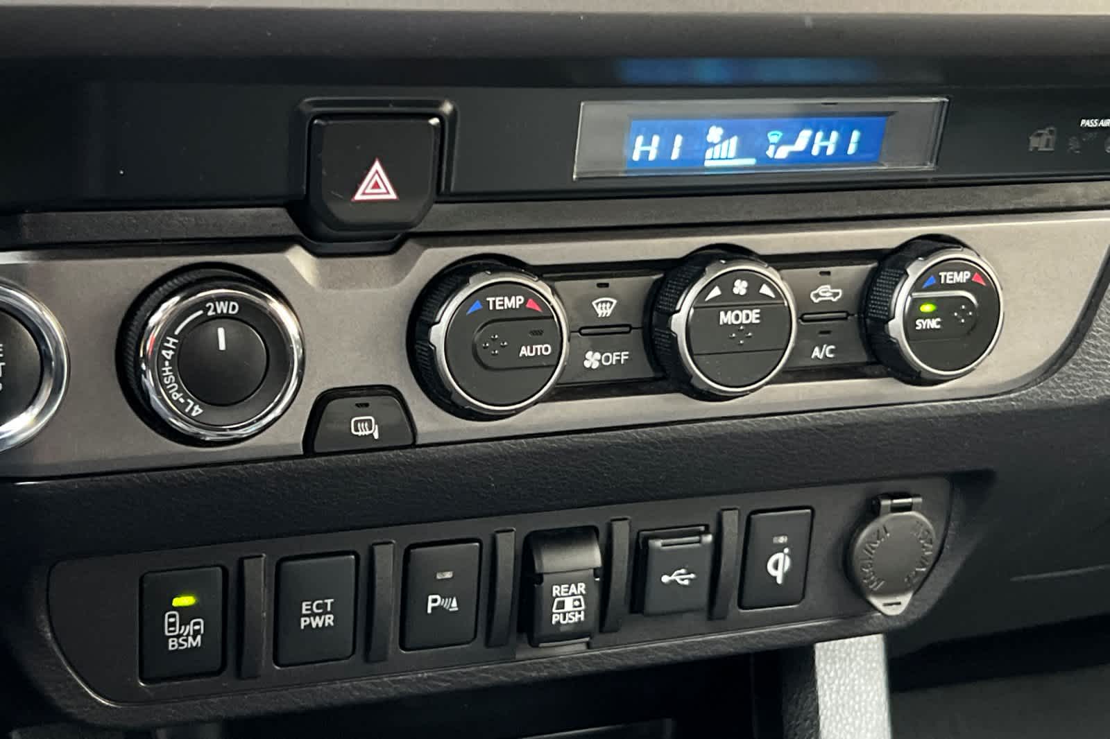 Thumbnail: 2021 Toyota Tacoma - 20