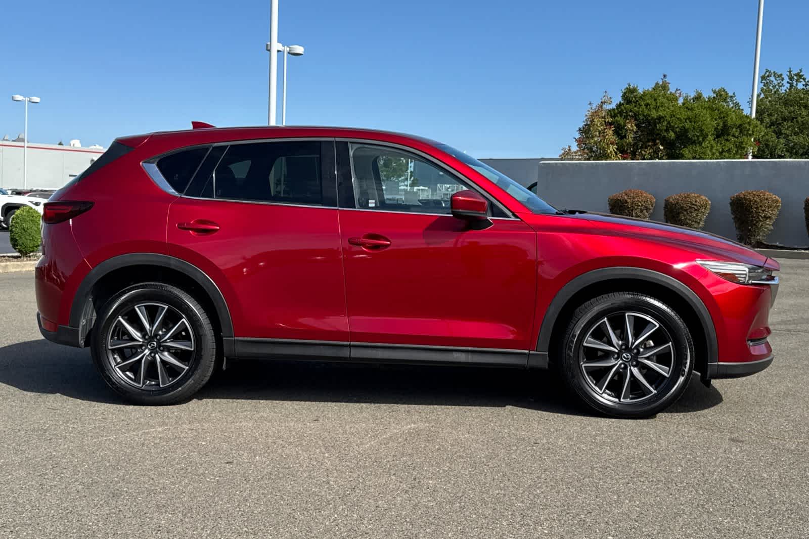 Thumbnail: 2017 Mazda CX-5 - 6