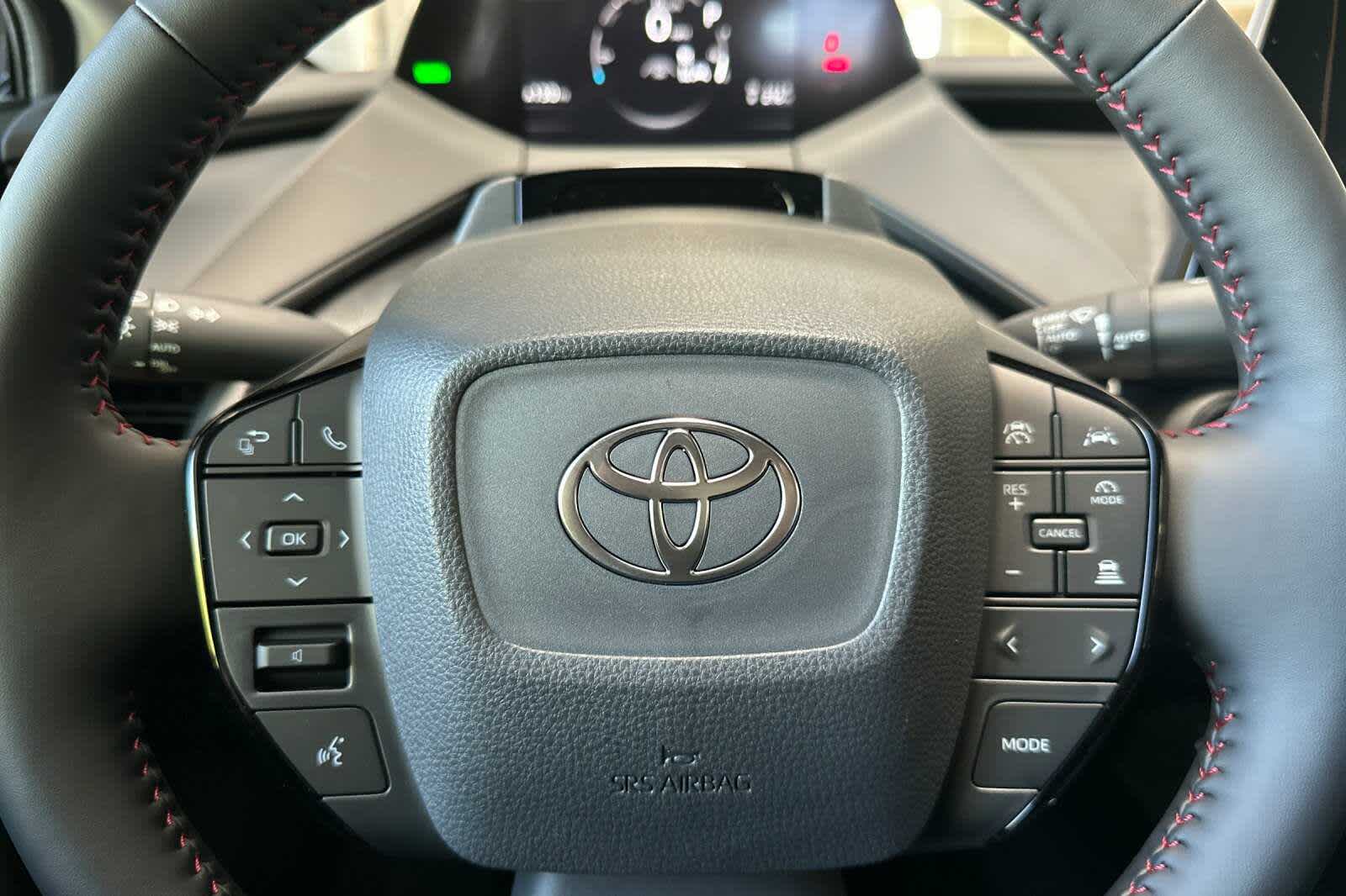 Thumbnail: 2025 Toyota Prius - 25