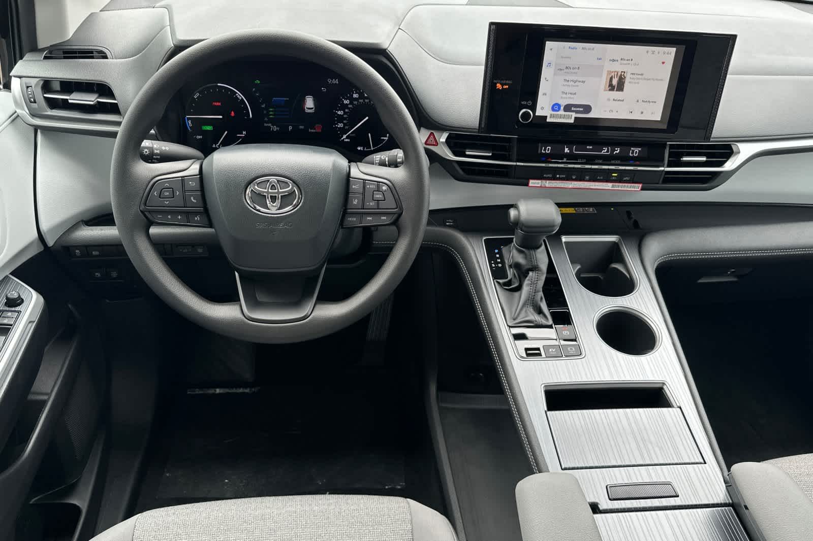 Thumbnail: 2026 Toyota Sienna - 15