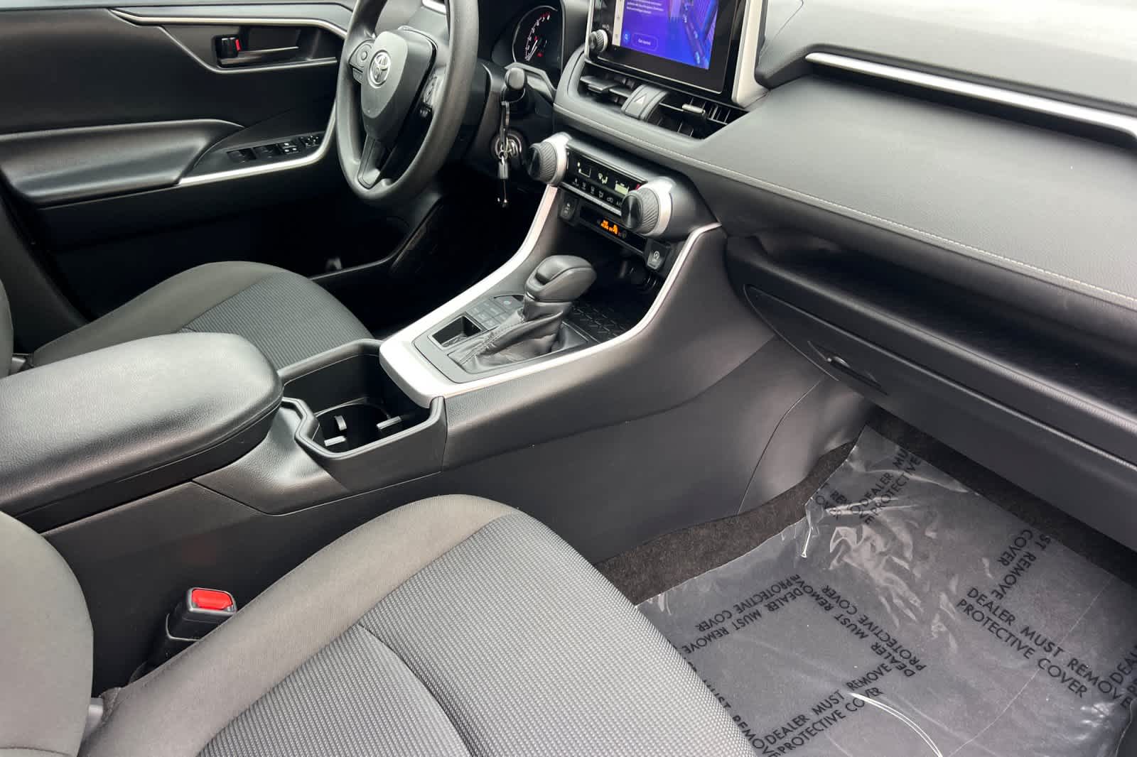 Thumbnail: 2024 Toyota RAV4 - 17