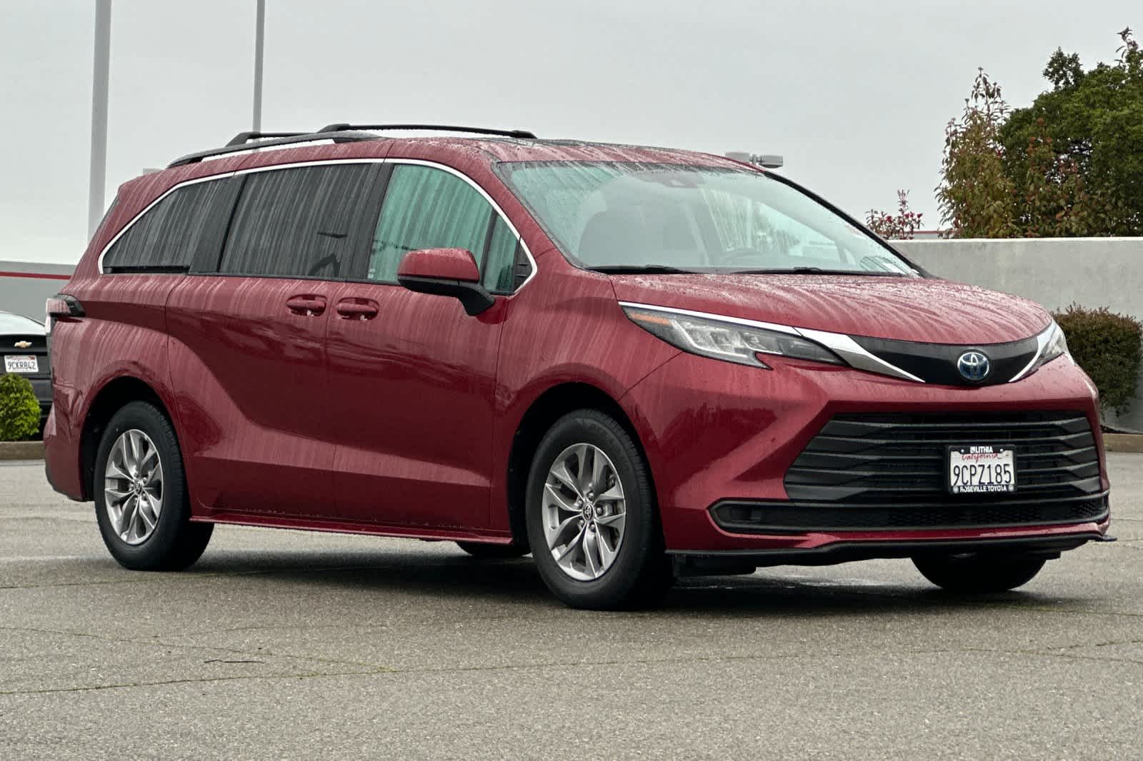 Thumbnail: 2022 Toyota Sienna - 5