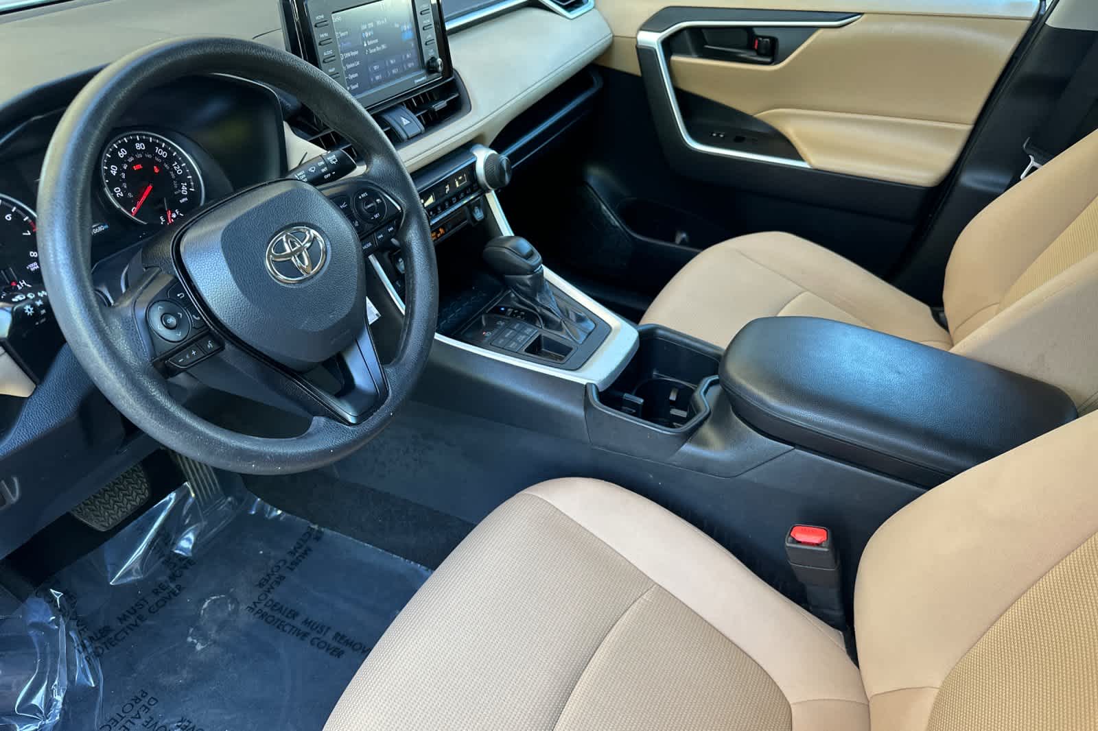 Thumbnail: 2022 Toyota RAV4 - 11