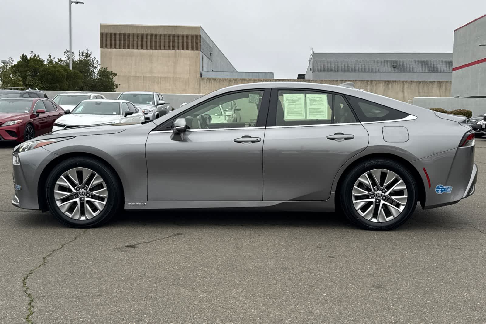 Thumbnail: 2021 Toyota Mirai - 9