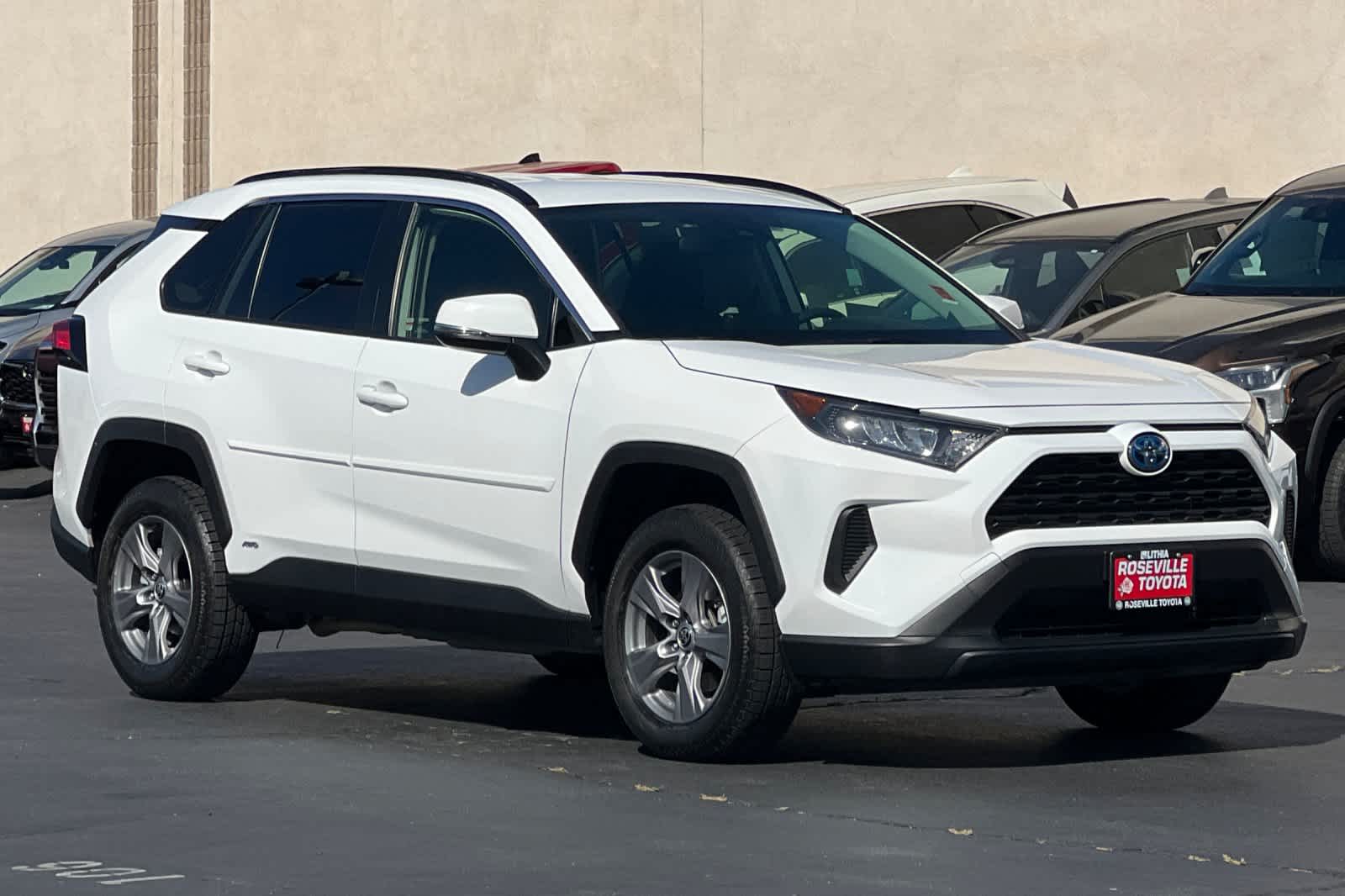 Thumbnail: 2022 Toyota RAV4 - 5