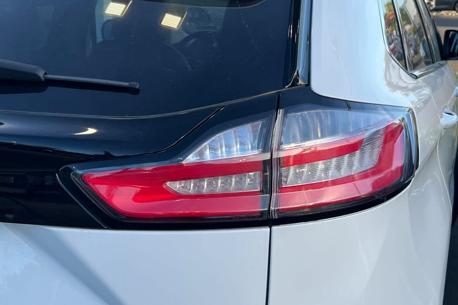 Thumbnail: 2022 Ford Edge - 18