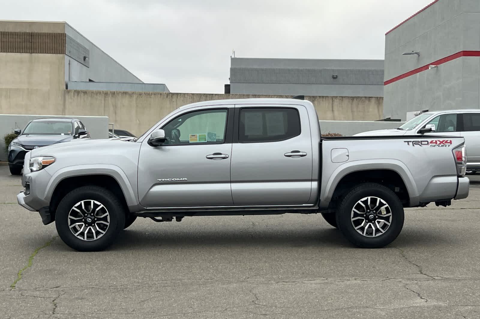 Thumbnail: 2021 Toyota Tacoma - 9
