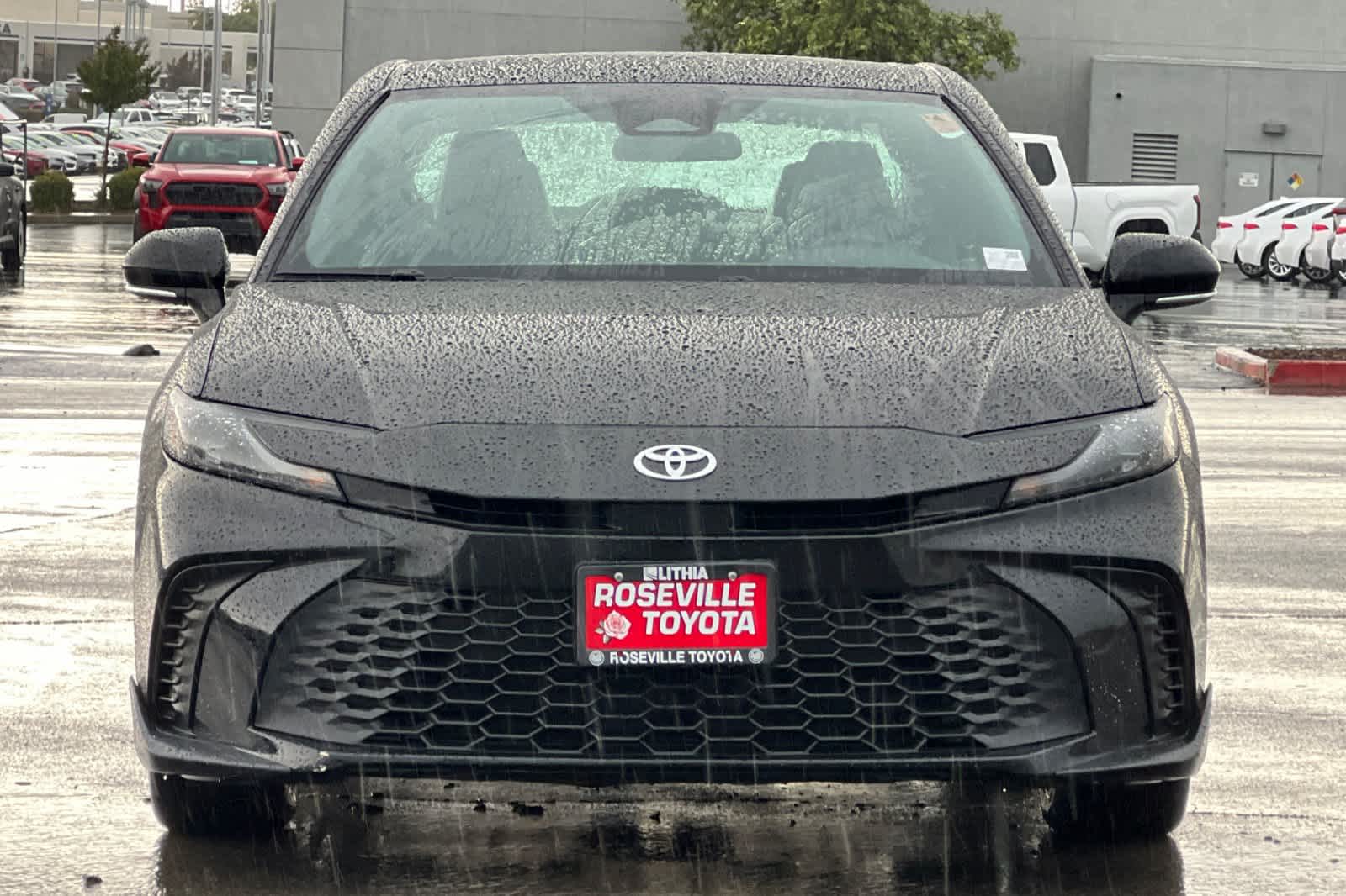 Thumbnail: 2025 Toyota Camry - 10