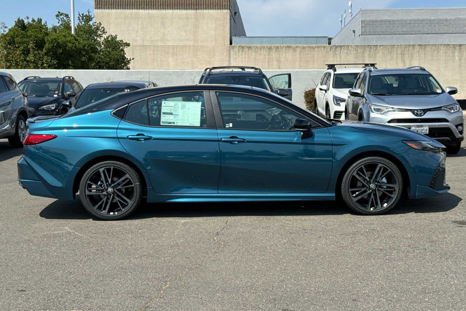 2025 Toyota Camry XSE 8