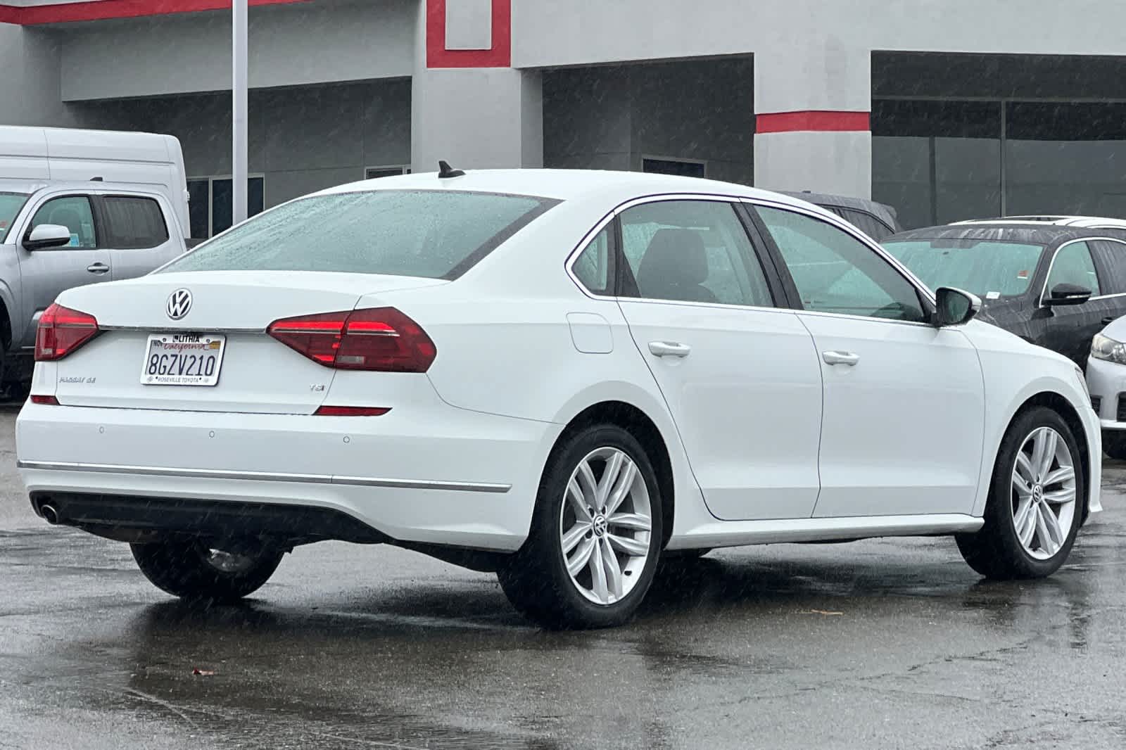 Thumbnail: 2018 Volkswagen Passat - 2