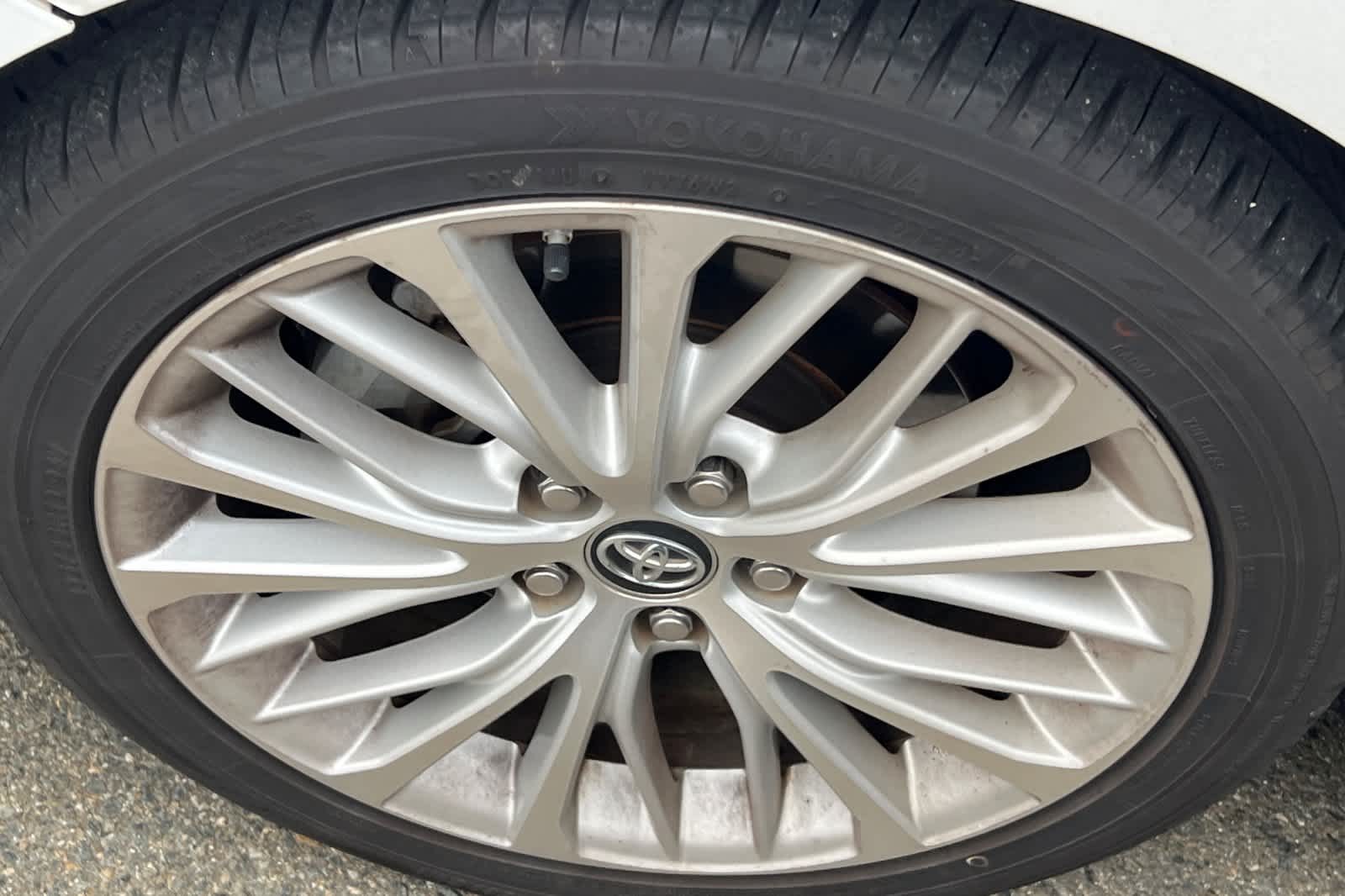 Thumbnail: 2018 Toyota Camry - 22