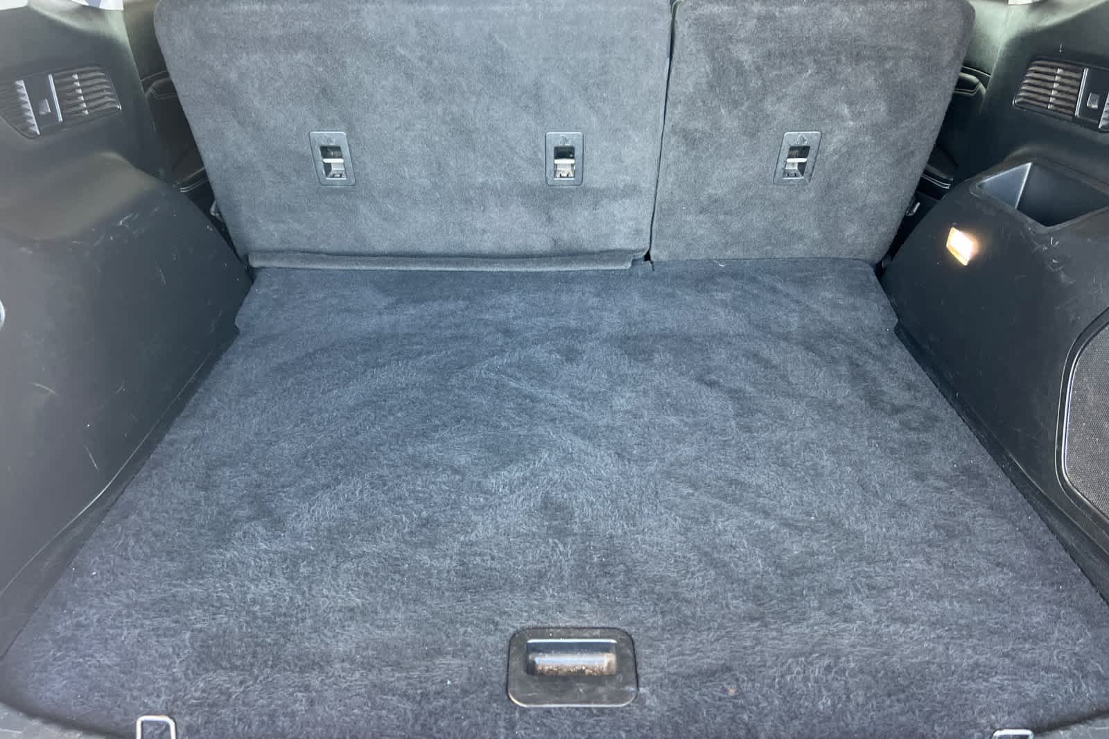 Thumbnail: 2022 Ford Edge - 16