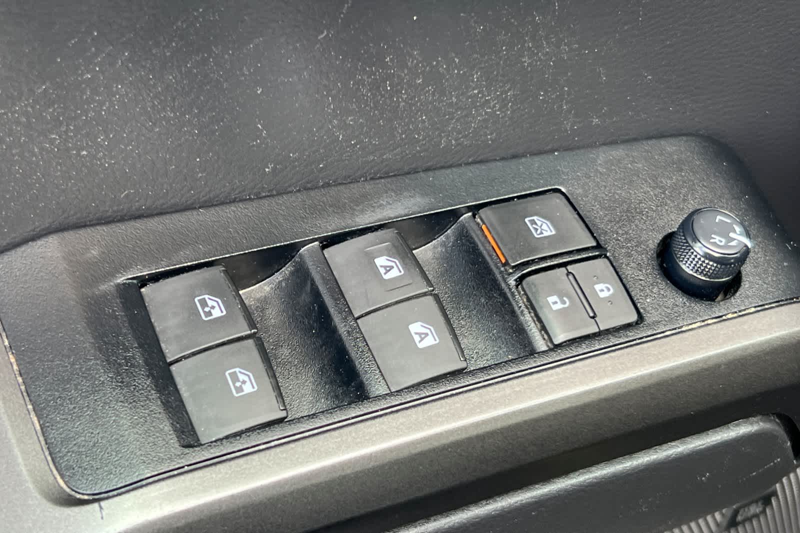 Thumbnail: 2022 Toyota Tacoma - 13