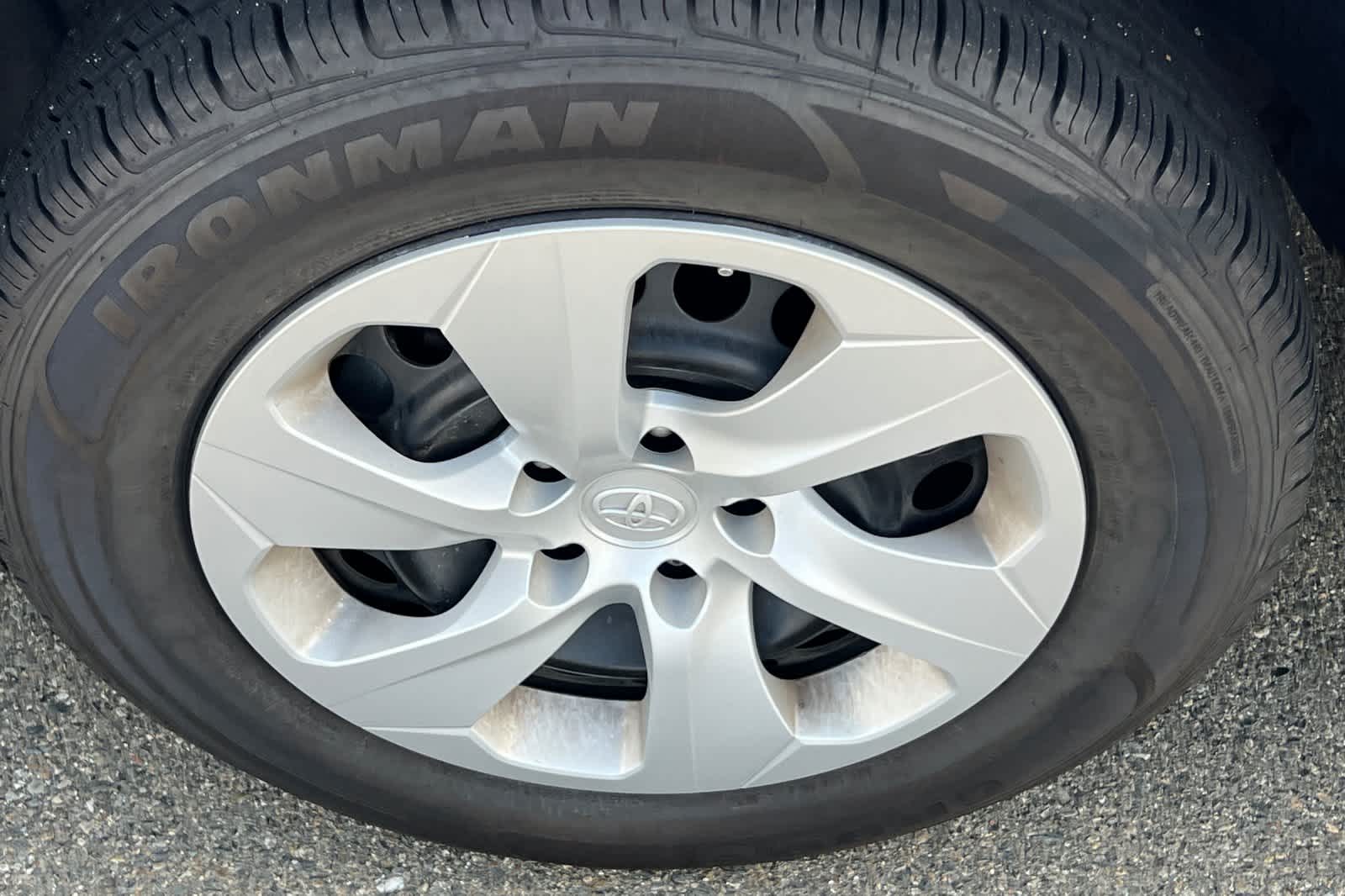 Thumbnail: 2024 Toyota RAV4 - 21