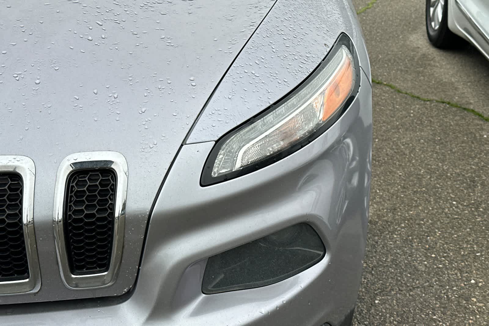 Thumbnail: 2017 Jeep Cherokee - 11