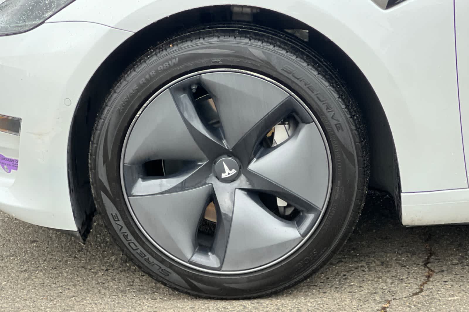 Thumbnail: 2018 Tesla Model 3 - 28