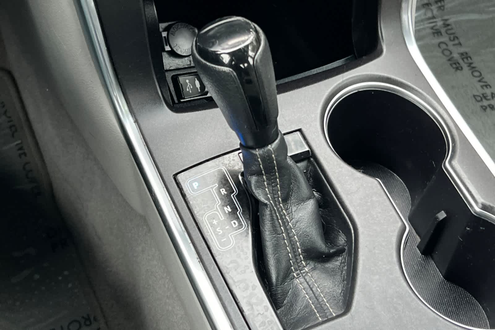 Thumbnail: 2016 Toyota Camry - 21