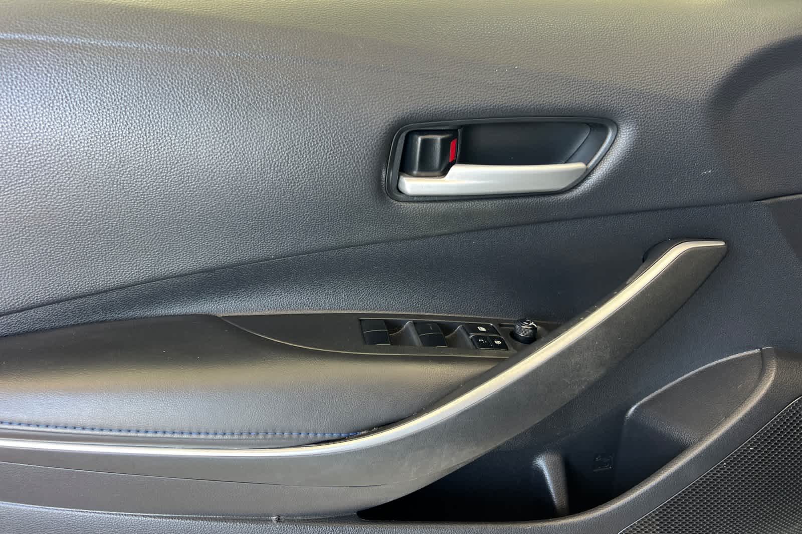 Thumbnail: 2021 Toyota Corolla - 12