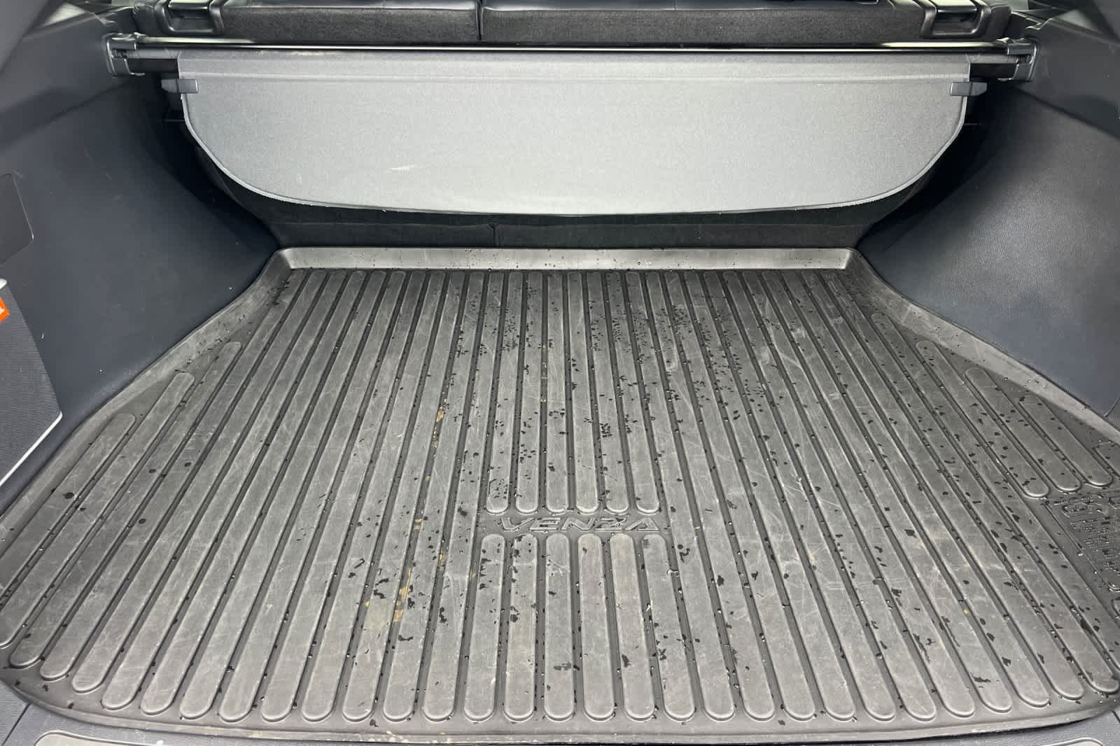 Thumbnail: 2024 Toyota Venza - 16