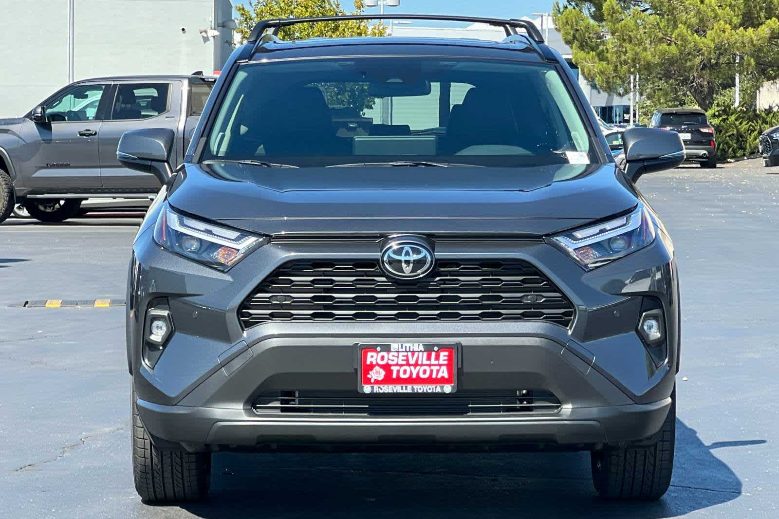 Thumbnail: 2025 Toyota RAV4 - 10