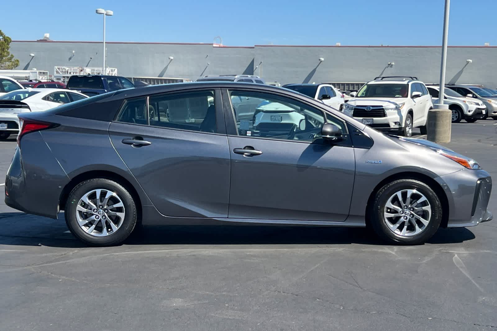 Thumbnail: 2019 Toyota Prius - 6
