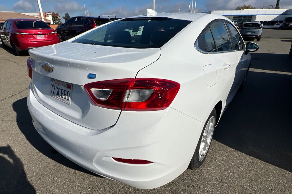 Used 2017 Chevrolet Cruze LT Sedan