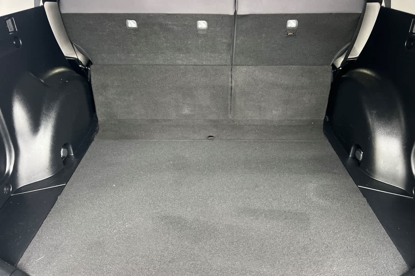 Thumbnail: 2015 Toyota RAV4 - 15