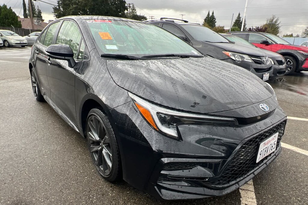 Used 2025 Toyota Corolla Hybrid SE Sedan
