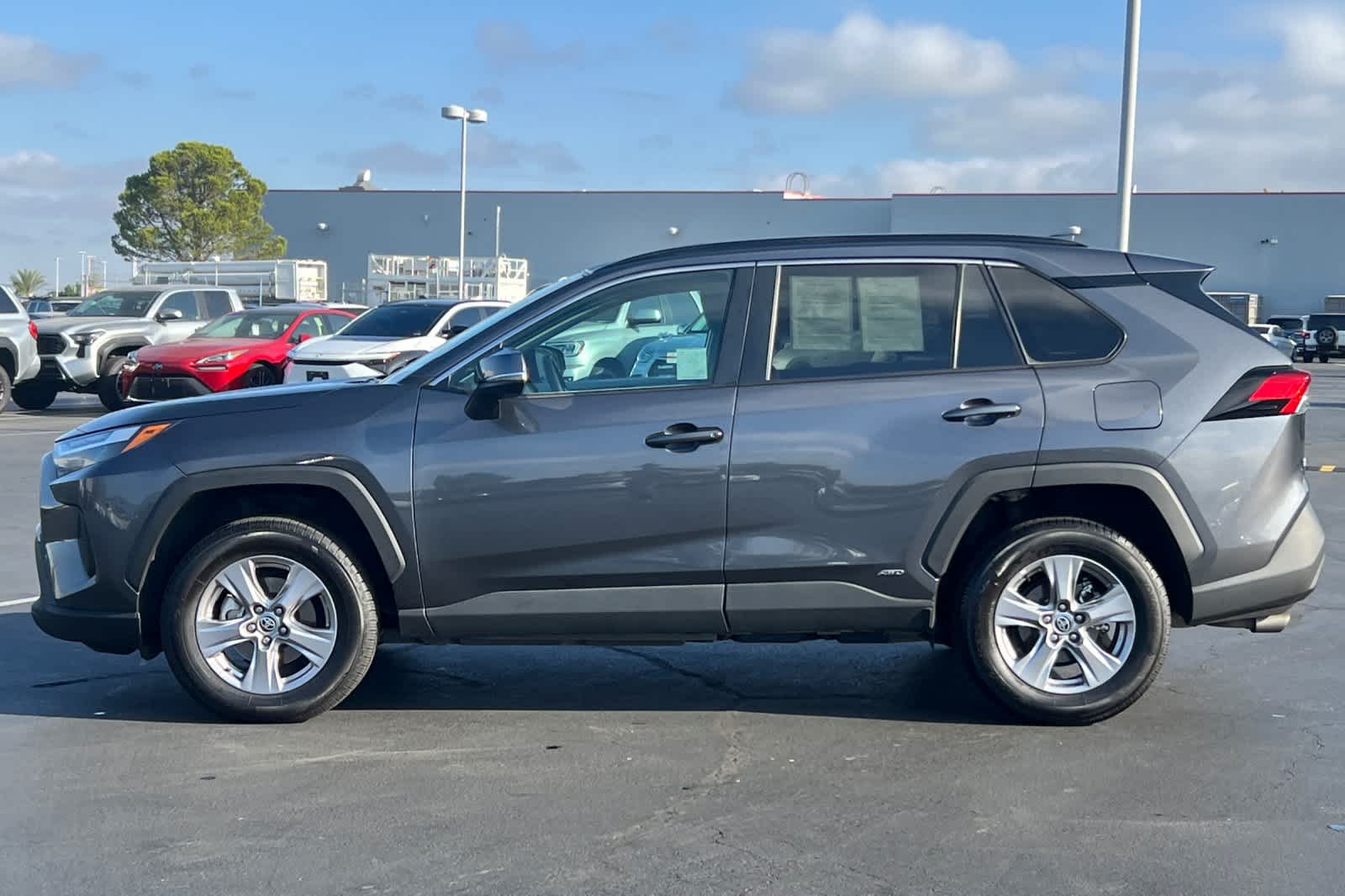 Thumbnail: 2023 Toyota RAV4 - 9