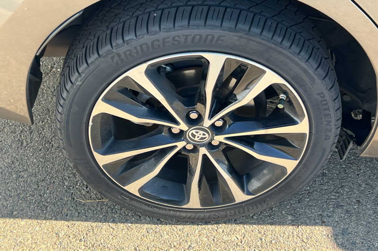 2018 Toyota Corolla L 12