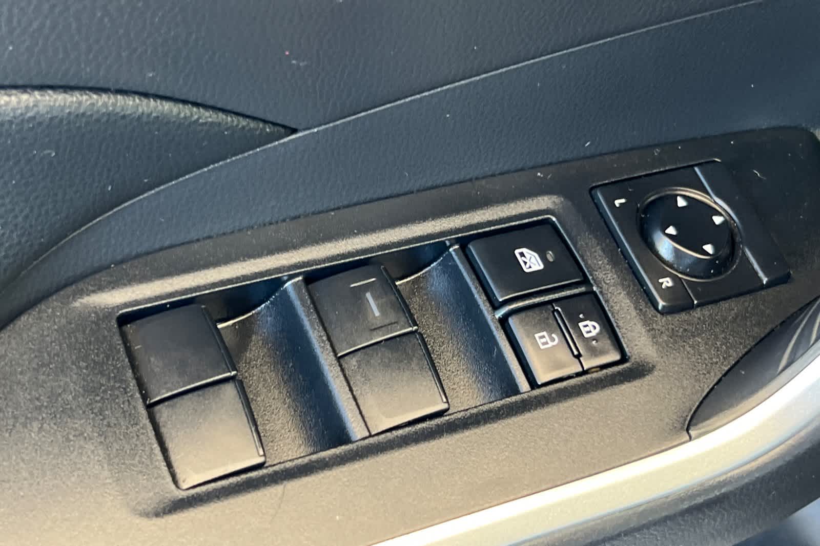 Thumbnail: 2021 Toyota RAV4 - 13