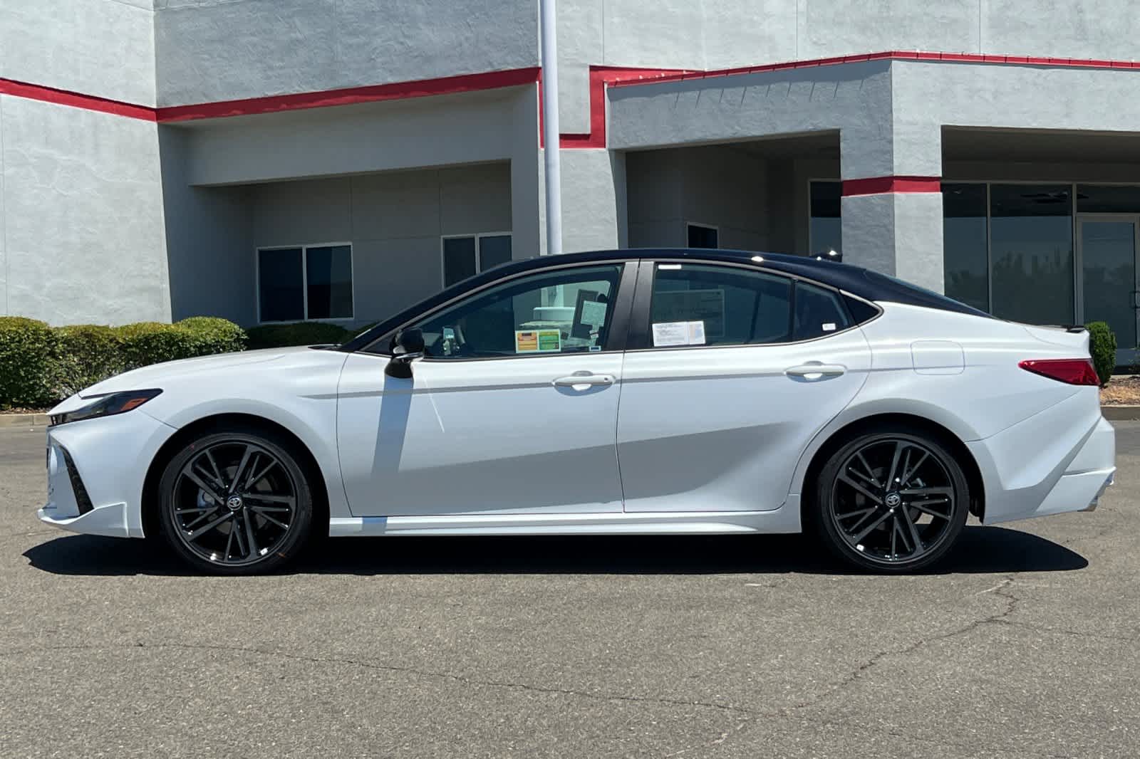 Thumbnail: 2026 Toyota Camry - 5