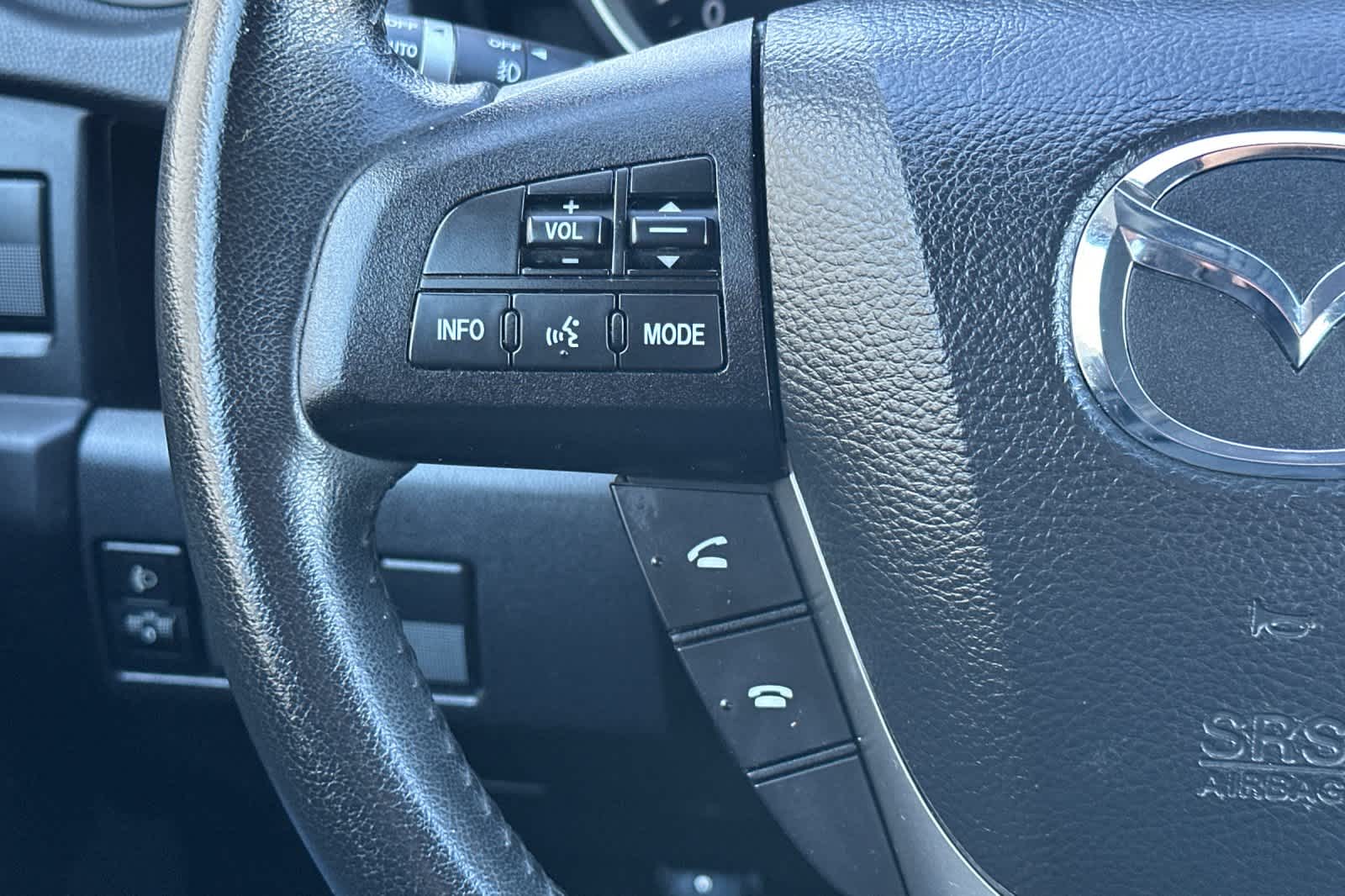 Thumbnail: 2012 Mazda Mazda5 - 25