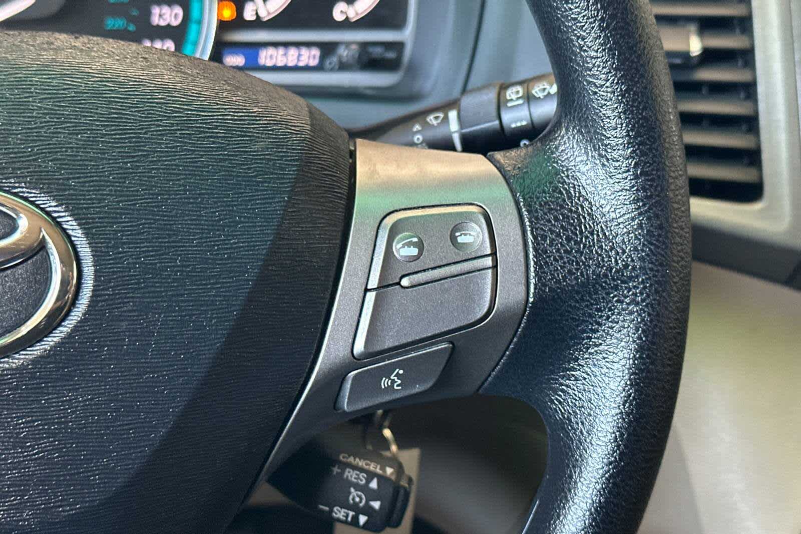 Thumbnail: 2010 Toyota Venza - 25