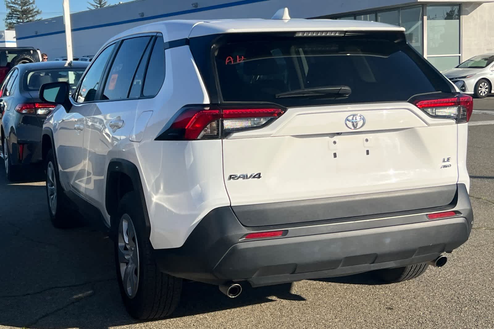 Thumbnail: 2024 Toyota RAV4 - 4