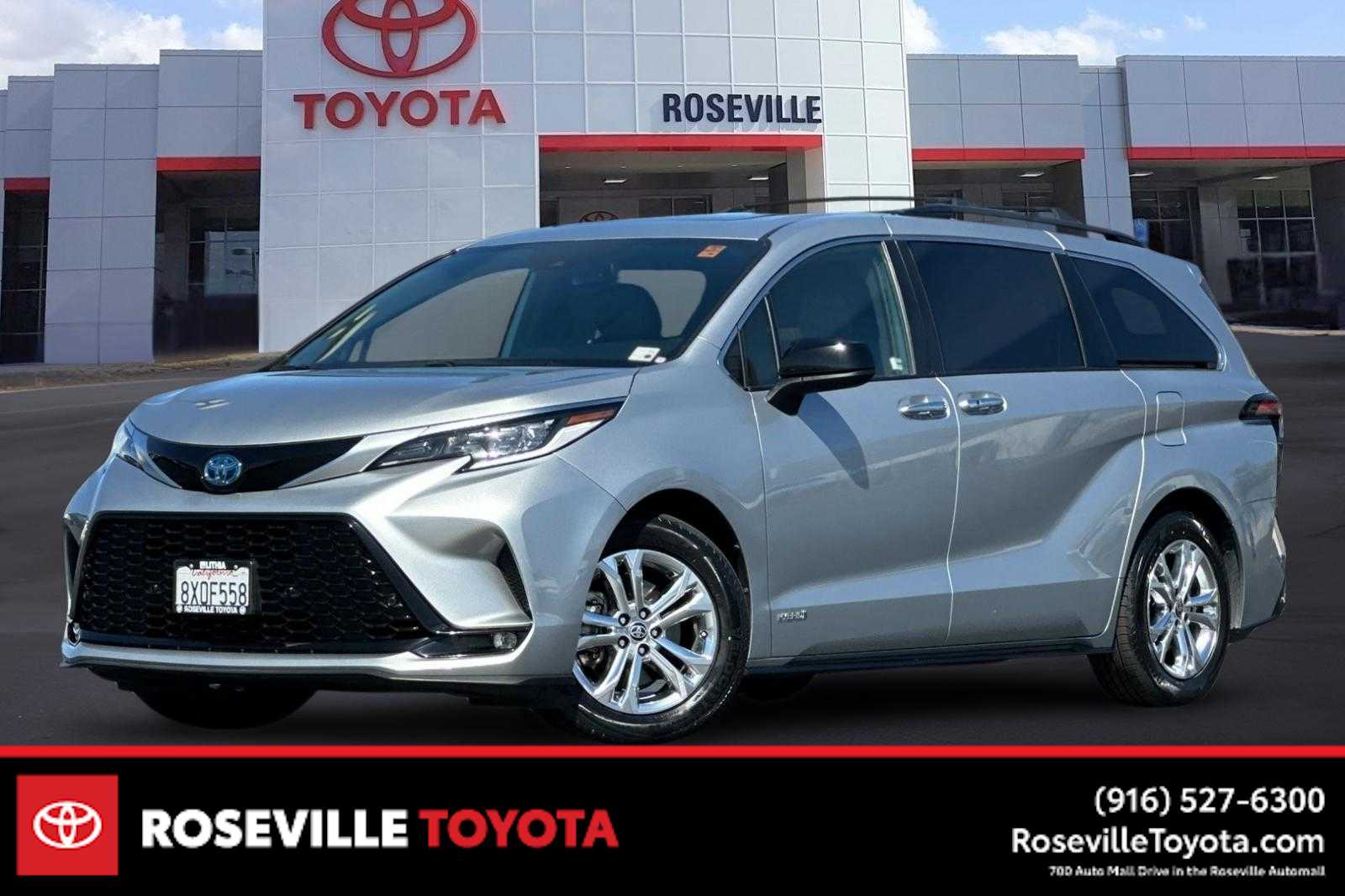 Thumbnail: 2021 Toyota Sienna - 1