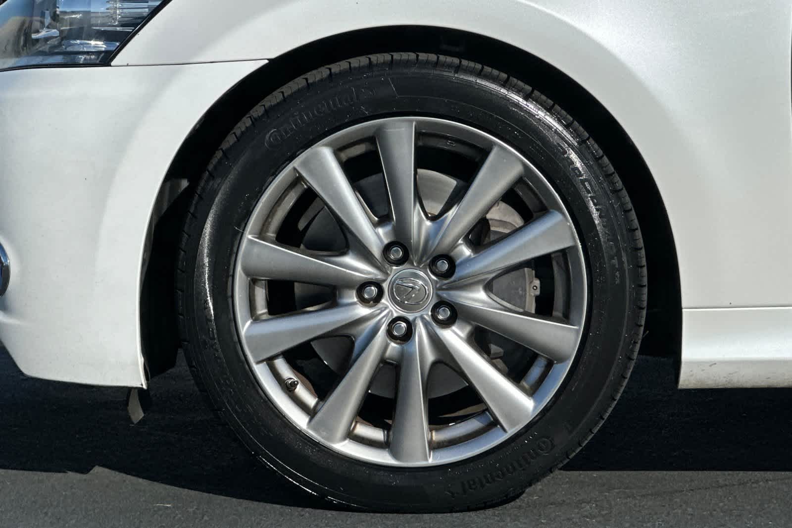 Thumbnail: 2015 Lexus GS - 31