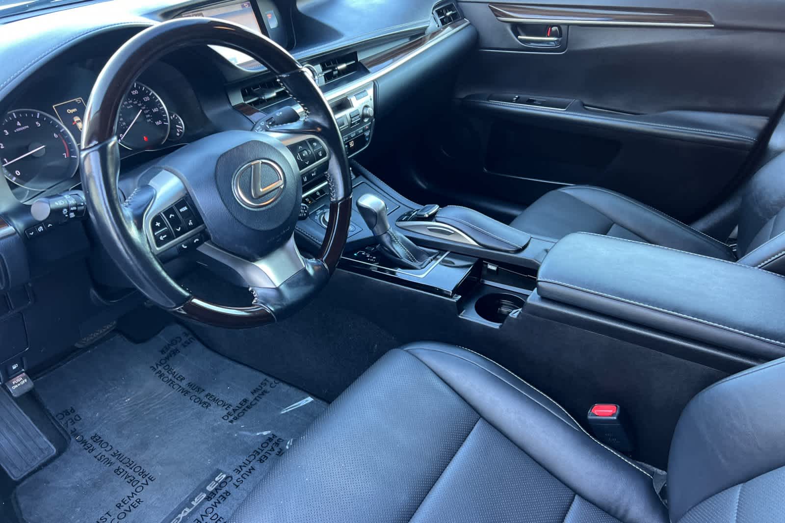 Thumbnail: 2016 Lexus ES - 11