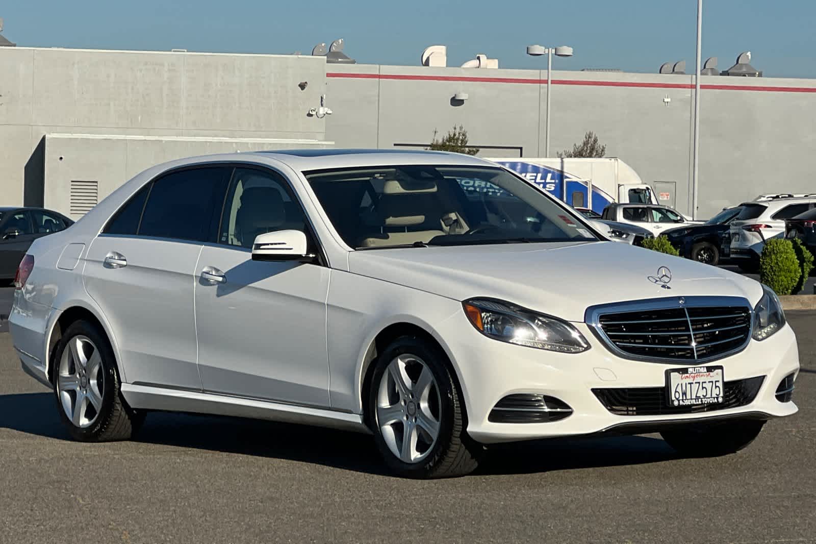 Thumbnail: 2014 Mercedes-Benz E-Class - 5