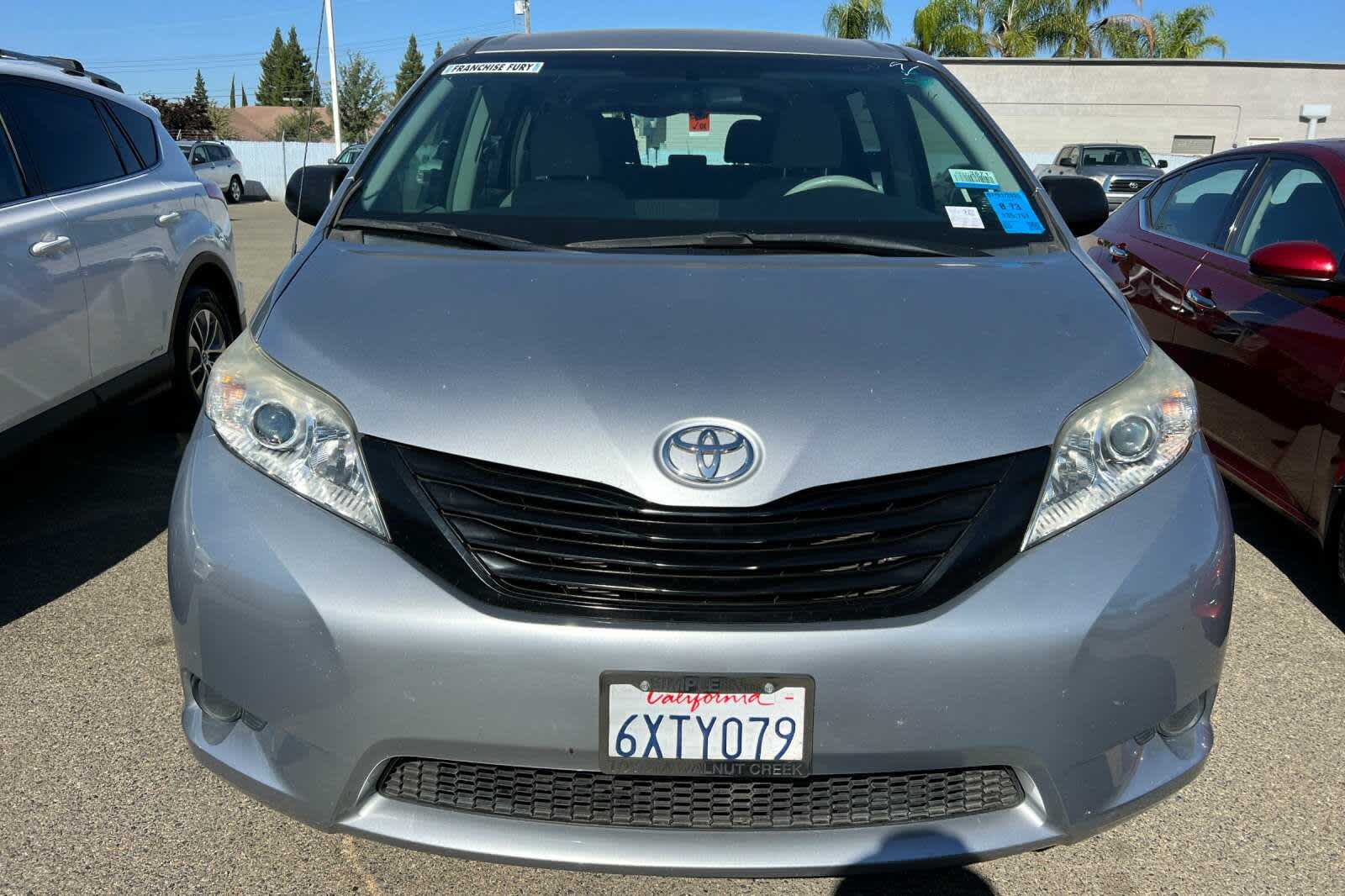 Thumbnail: 2013 Toyota Sienna - 6