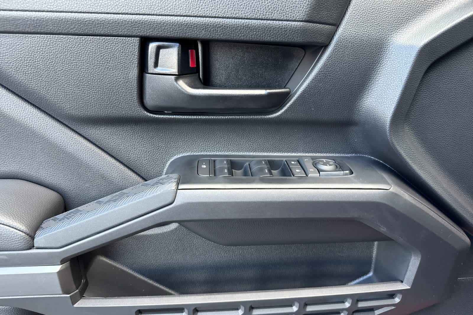 Thumbnail: 2025 Toyota Tacoma - 12