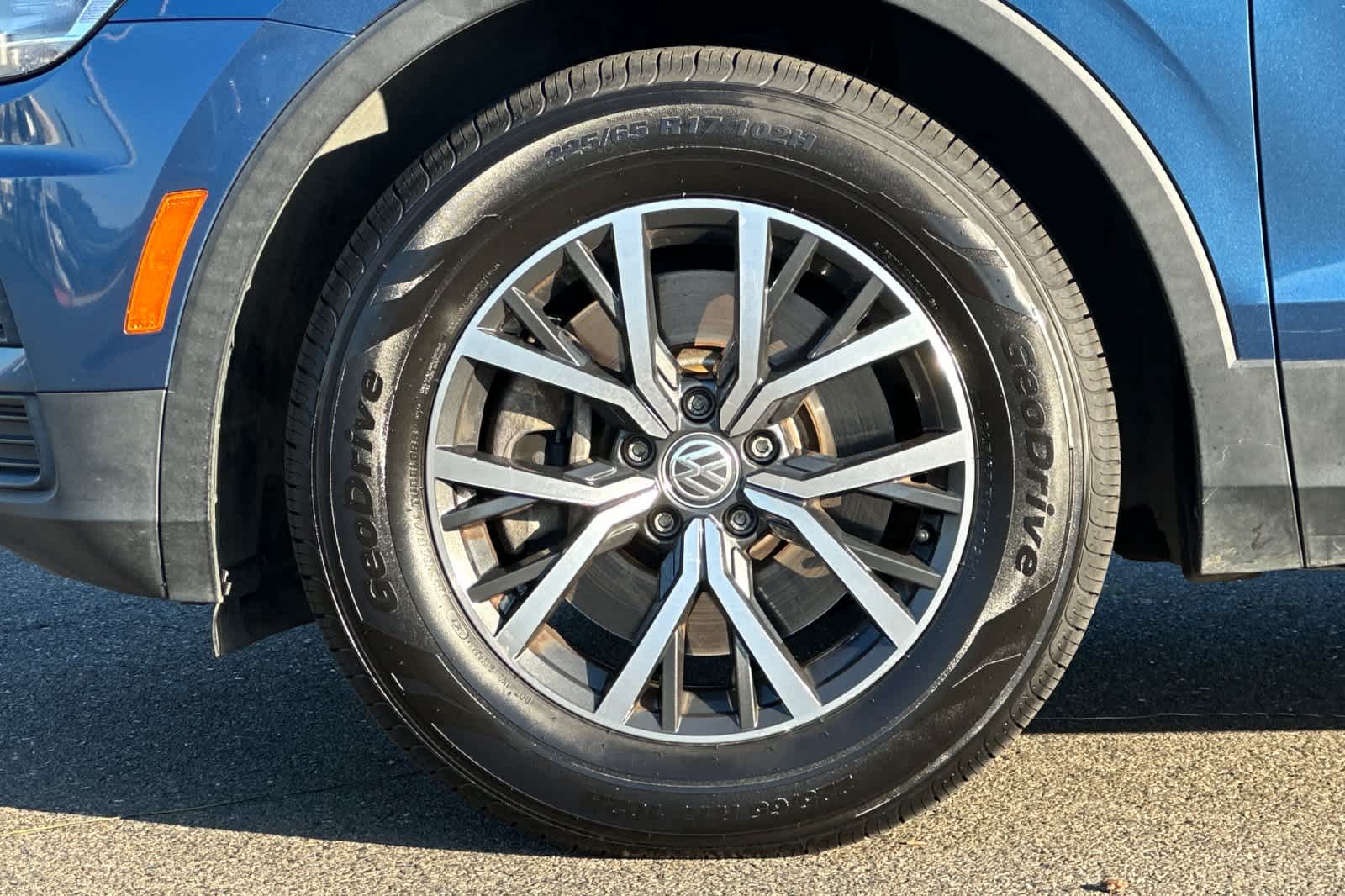 Thumbnail: 2018 Volkswagen Tiguan - 32