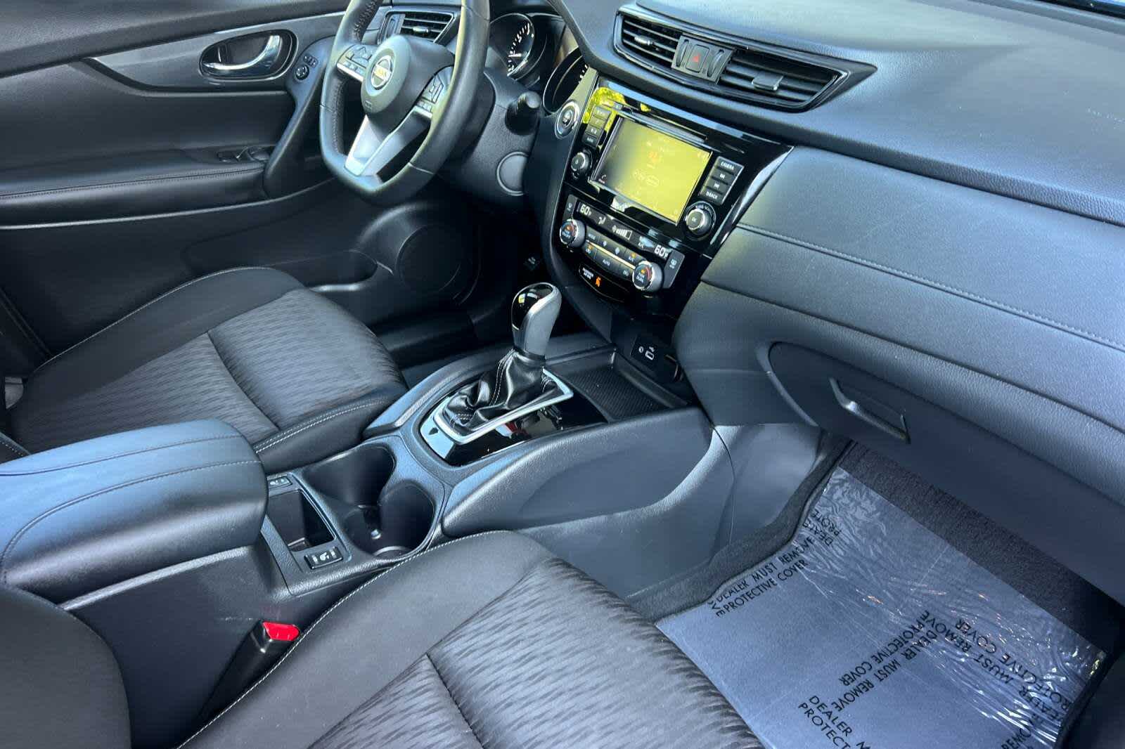 2019 Nissan Rogue SV 17