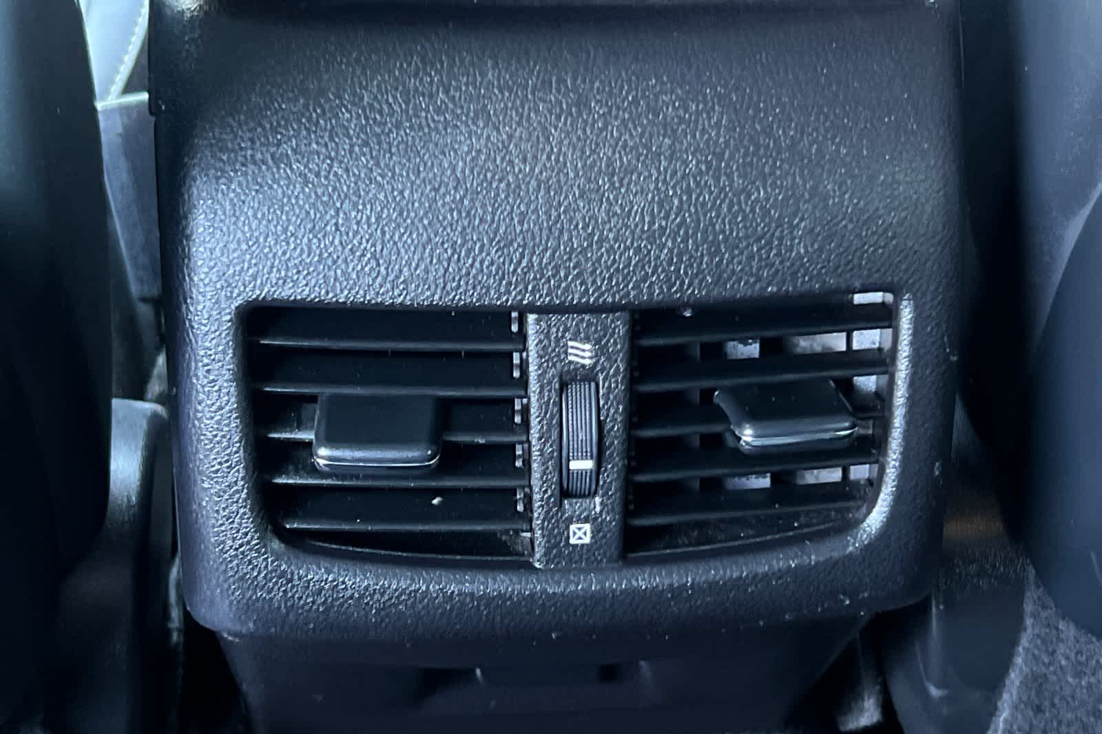 Thumbnail: 2016 Lexus ES - 14