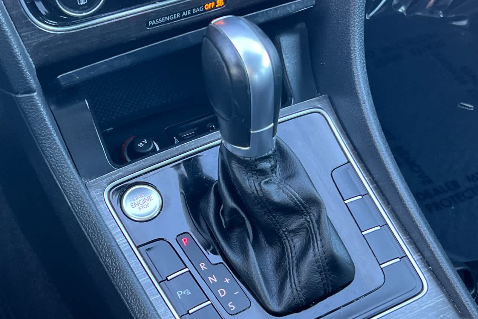 Thumbnail: 2018 Volkswagen Passat - 23